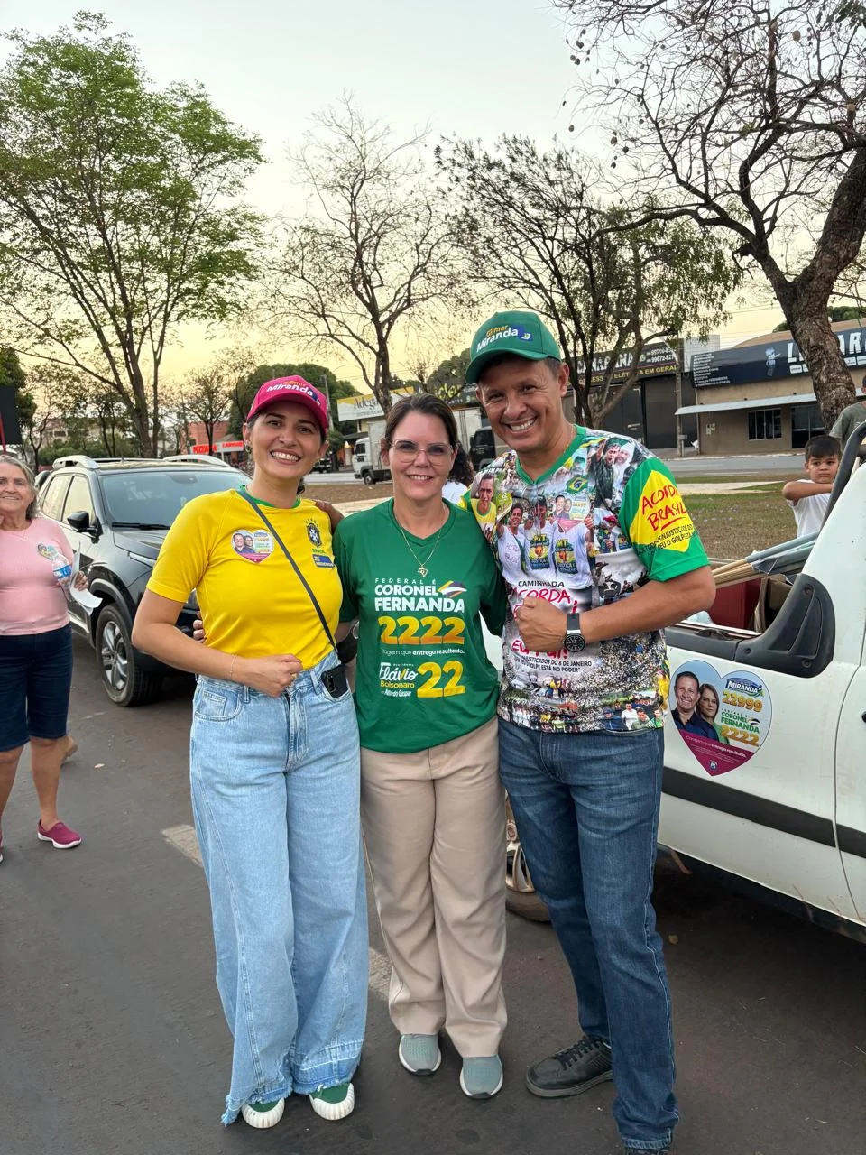 Registro de Gilmar Miranda em encontro com pessoas